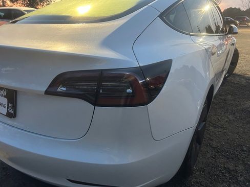 Used 2023 Tesla Model 3 Standard Range image 18
