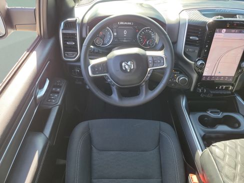 Used 2025 RAM 1500 Big Horn AWD/4WD image 8