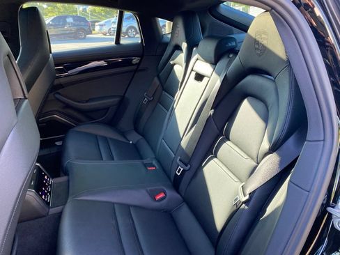 Used 2022 Porsche Panamera 4S AWD/4WD image 25