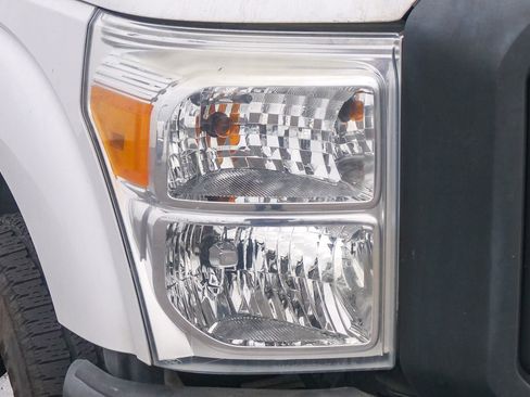 Used 2016 Ford F350 XL w/ Power Equipment Group RWD image 4