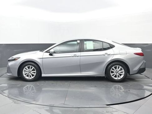 Used 2025 Toyota Camry LE w/ Convenience Package FWD image 23