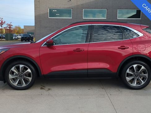 Certified 2023 Ford Escape Platinum w/ Premium Technology Package image 2