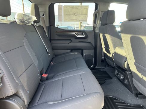 Used 2025 Chevrolet Silverado 1500 LT image 27