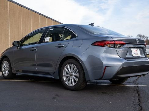 New 2026 Toyota Corolla XLE image 5