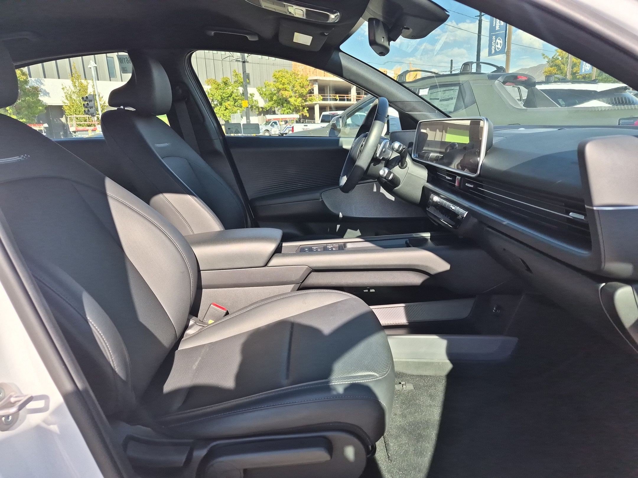 Certified 2023 Hyundai Ioniq 6 SEL AWD/4WD image 31