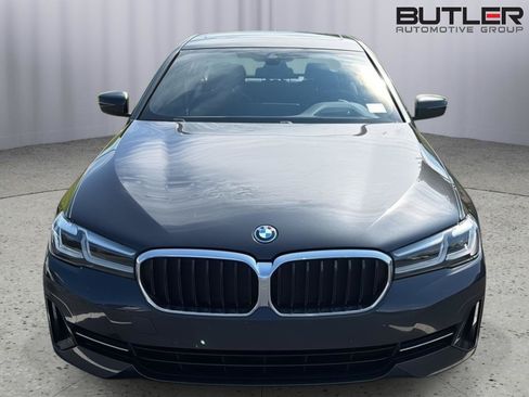 Used 2023 BMW 530e w/ Premium Package RWD image 4