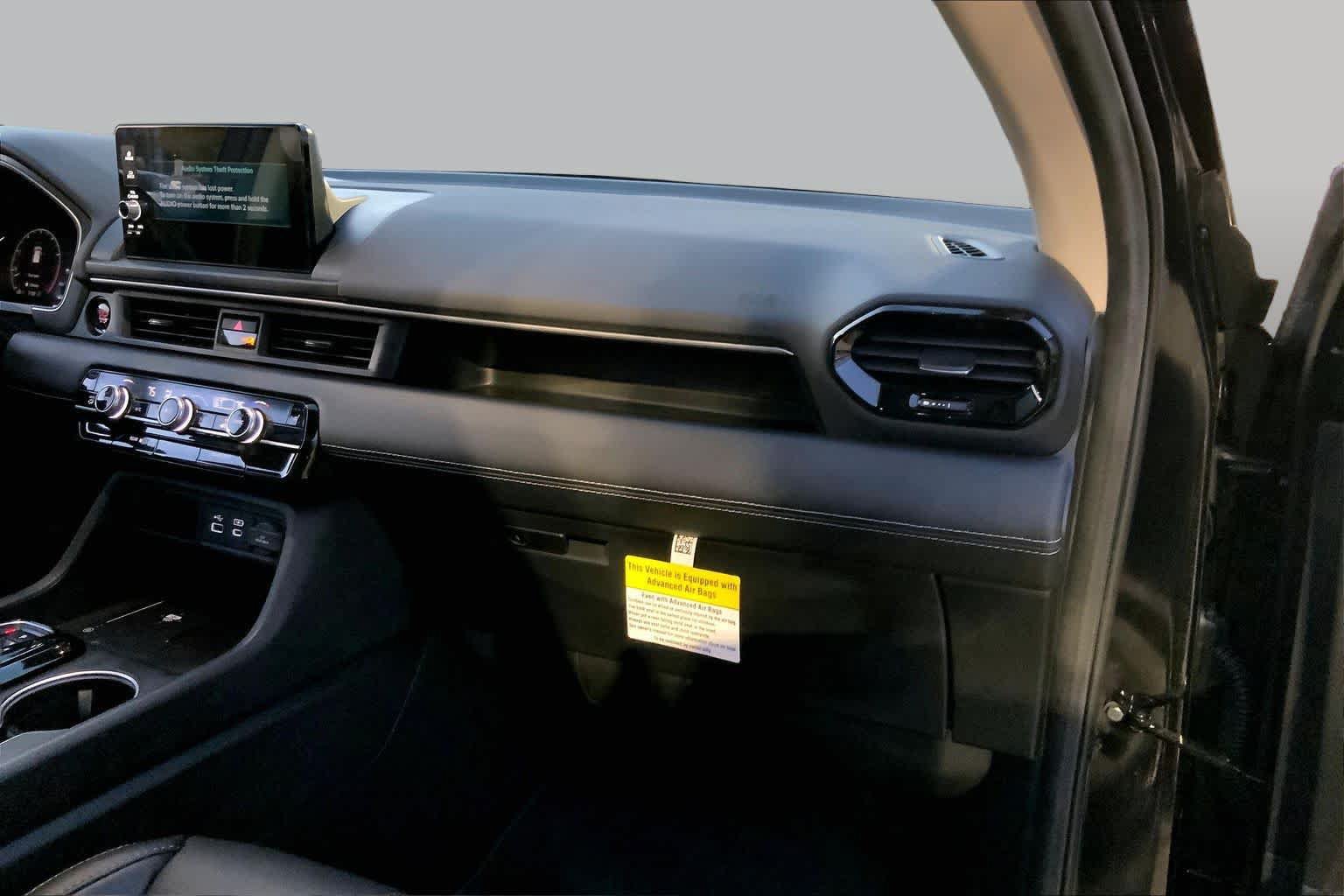 Used 2025 Honda Pilot Touring image 19