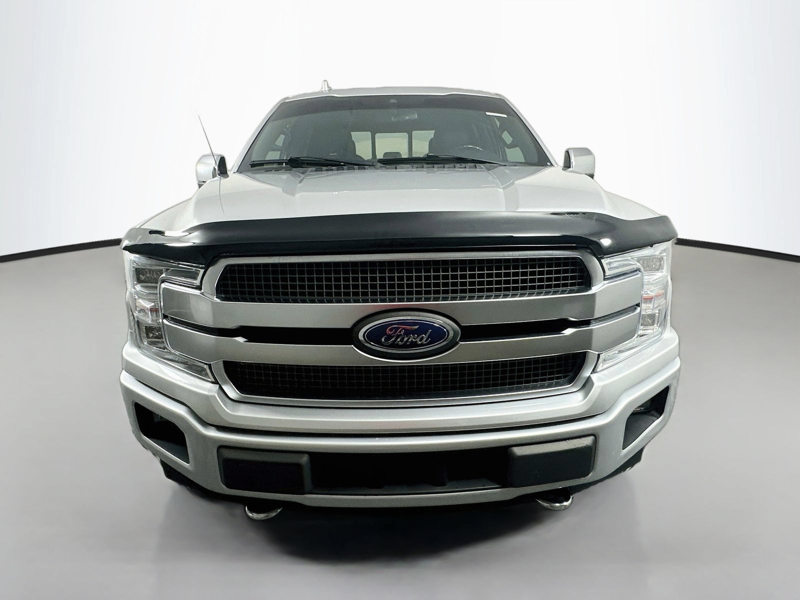 Used 2019 Ford F150 Platinum AWD/4WD image 2