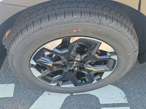 New 2026 Kia Sorento S w/ S Panoramic Sunroof Package image 8