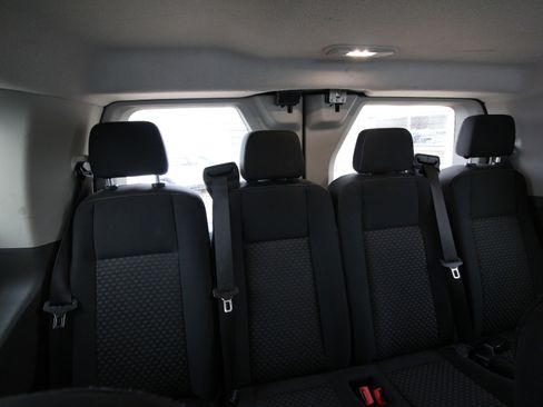 Used 2023 Ford Transit 350 XLT image 32