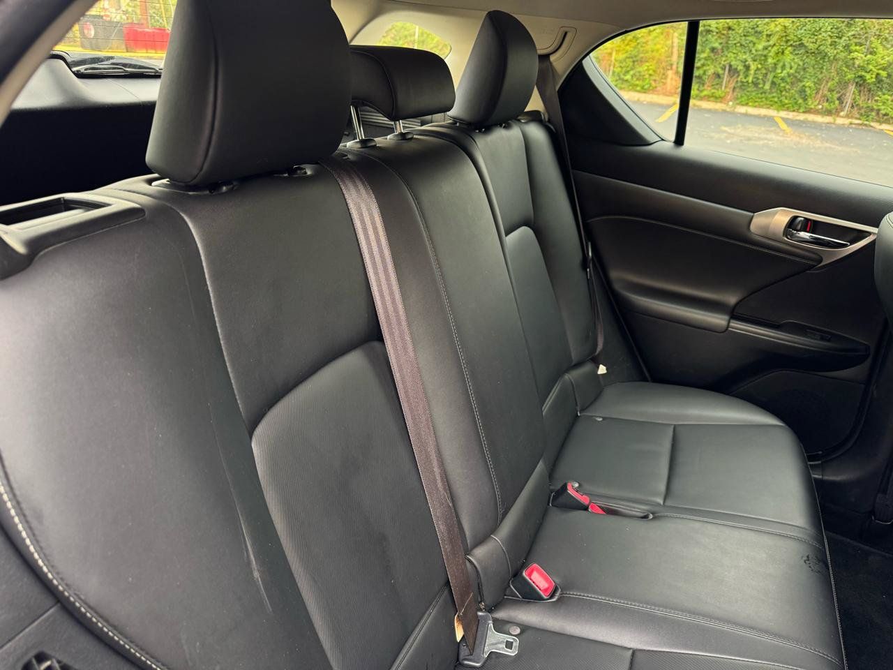 Used 2015 Lexus CT 200h w/ Navigation Package FWD image 20