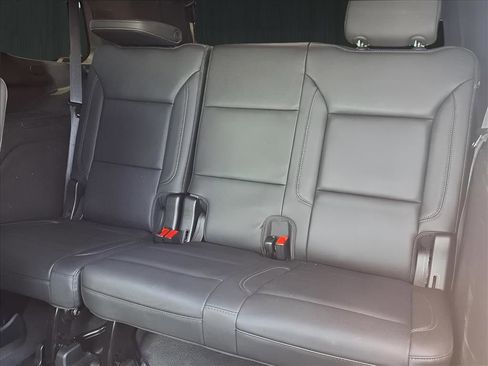 Used 2021 Chevrolet Tahoe Z71 w/ Luxury Package image 11