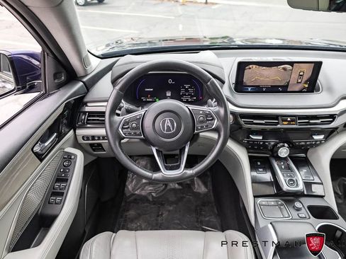 Used 2023 Acura MDX SH-AWD w/ Advance Package image 2