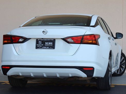 Used 2021 Nissan Altima 2.5 S FWD image 9