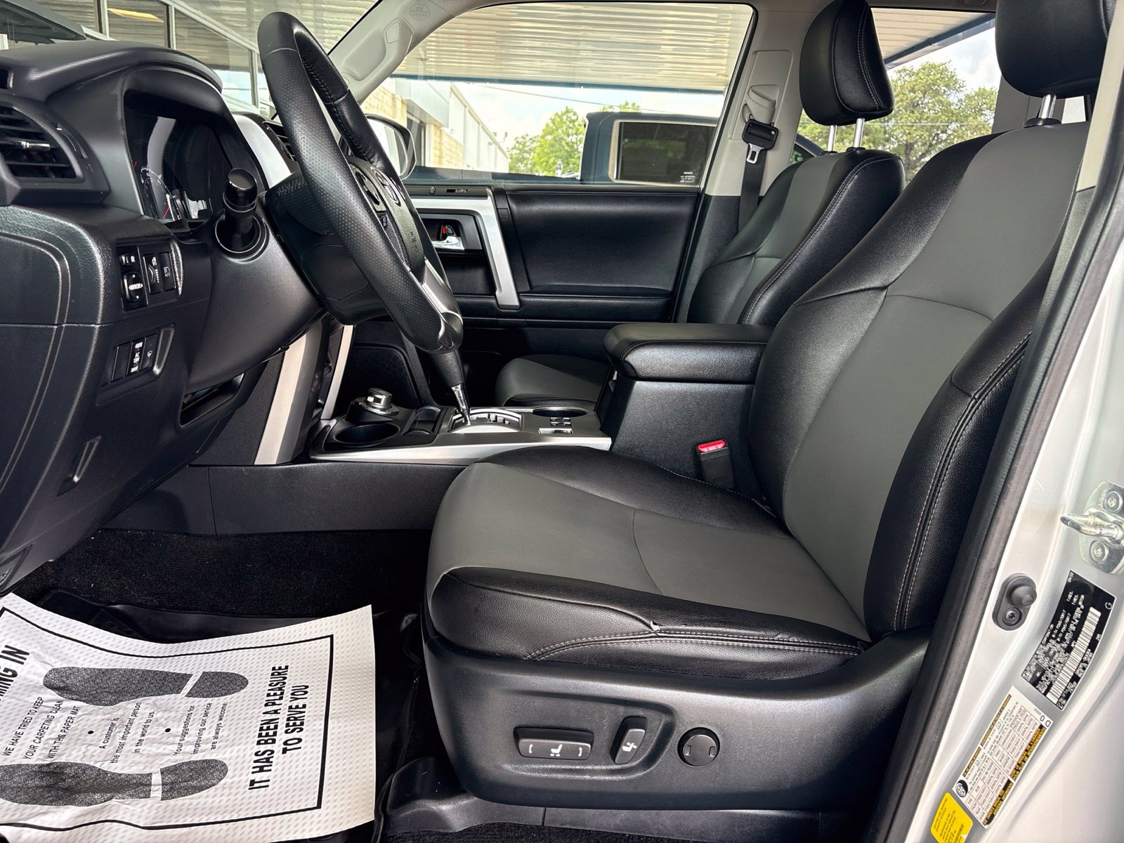Used 2023 Toyota 4Runner SR5 Premium w/ Moonroof Package AWD/4WD image 14