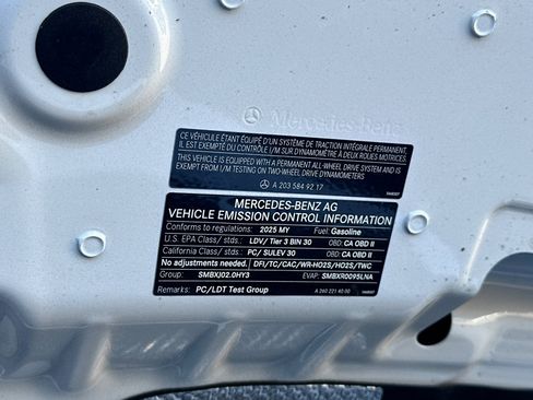 Used 2025 Mercedes-Benz CLA 250 4MATIC image 23