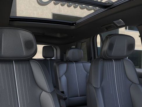 New 2026 Cadillac Vistiq Sport image 24