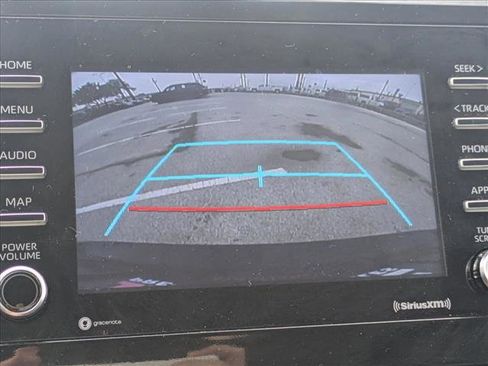 Used 2024 Toyota Camry SE image 13