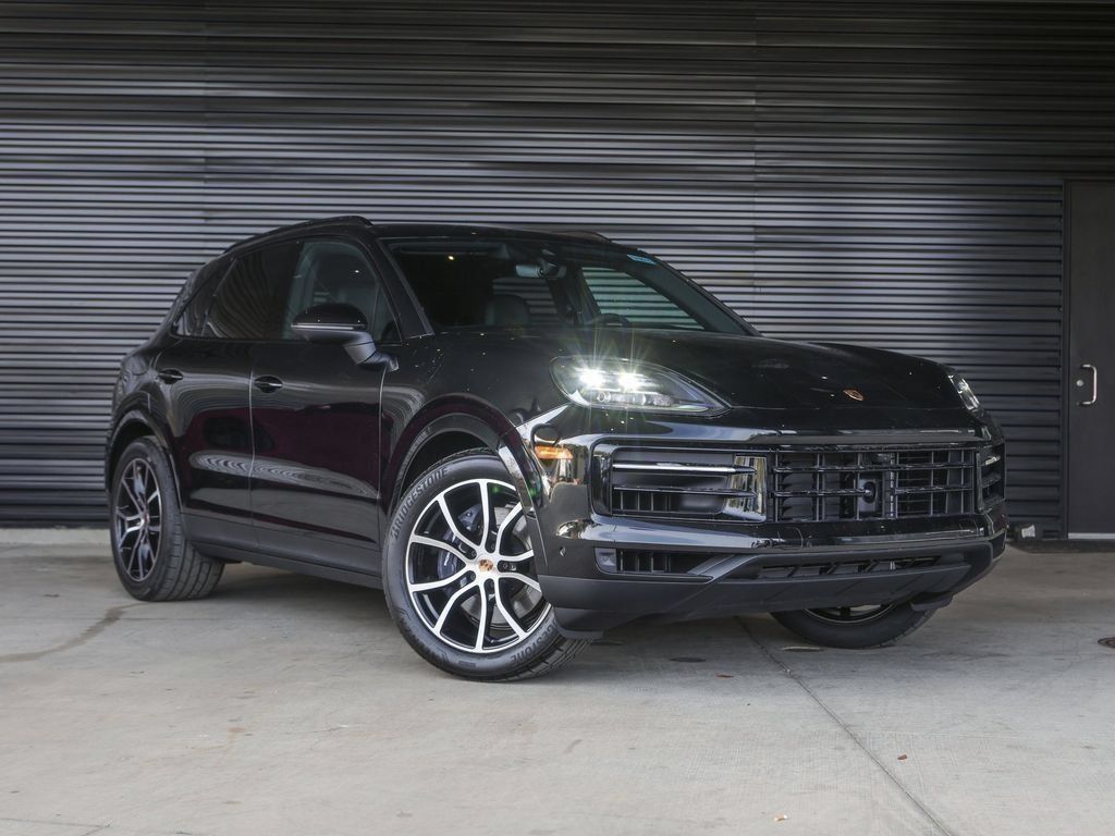 Certified 2026 Porsche Cayenne AWD/4WD image 9