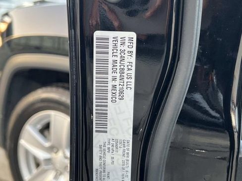 Used 2022 Jeep Compass Latitude w/ Convenience Group image 28