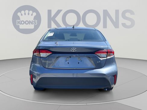Used 2025 Toyota Corolla LE FWD image 4