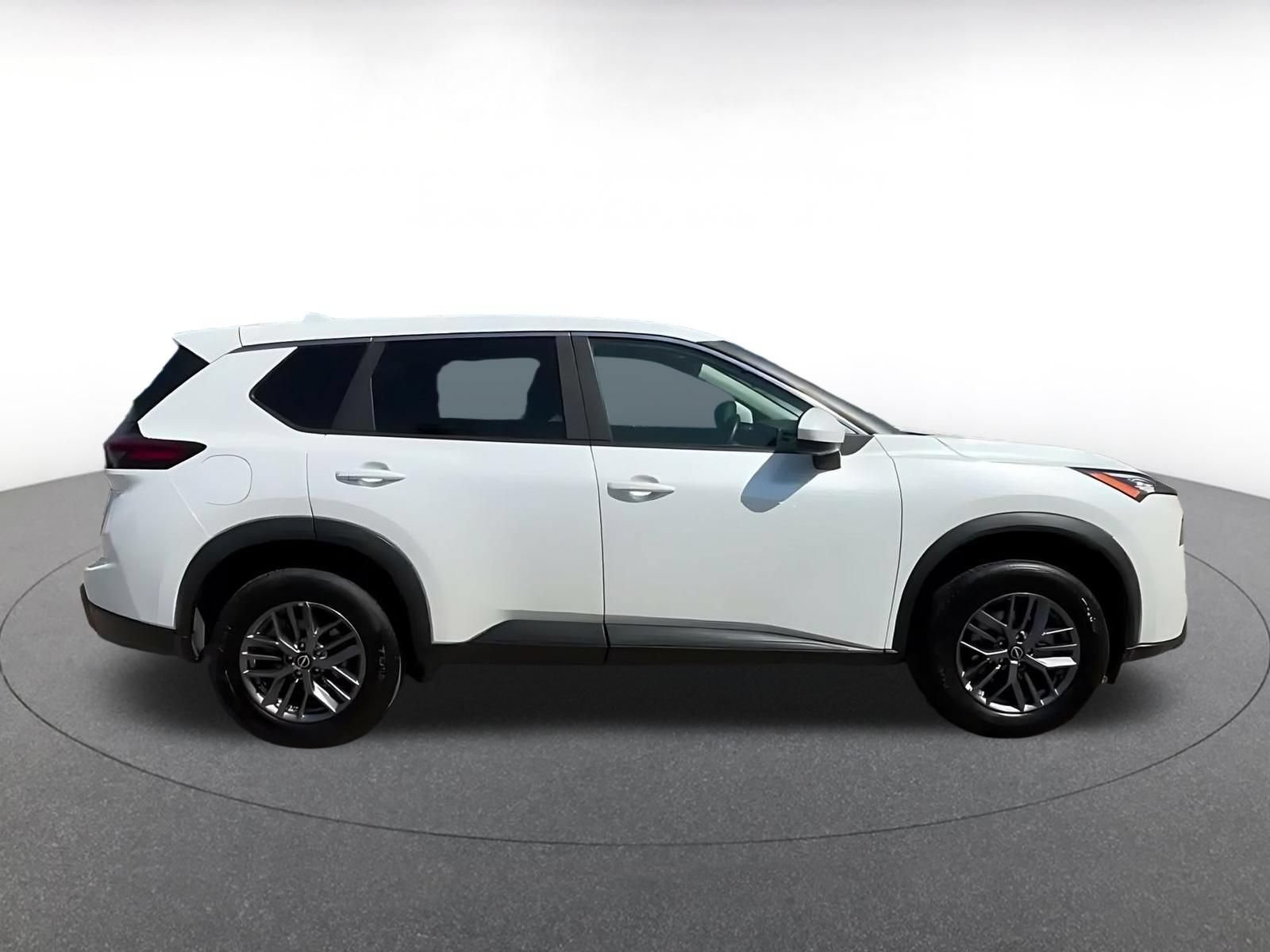 Used 2026 Nissan Rogue SV AWD/4WD image 15