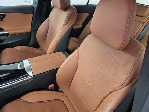 Certified 2023 Mercedes-Benz C 300 4MATIC Sedan image 11