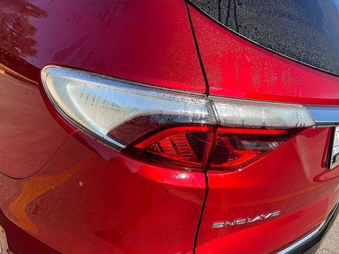 Used 2023 Buick Enclave Essence w/ Sport Touring Edition image 31