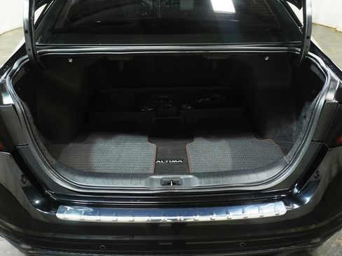 Used 2023 Nissan Altima 2.5 SR w/ SR Premium Package AWD/4WD image 6