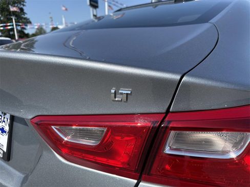 Used 2024 Chevrolet Malibu LT image 5