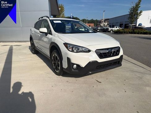 Used 2022 Subaru Crosstrek 2.0i Premium w/ Moonroof Package AWD/4WD image 1
