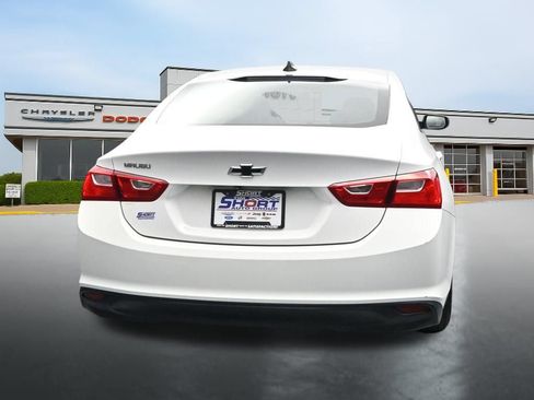Used 2020 Chevrolet Malibu LS FWD image 4