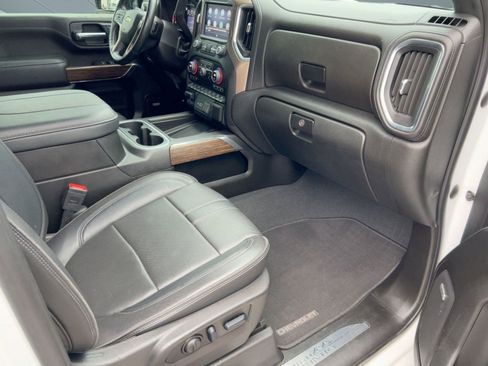 Certified 2023 Chevrolet Silverado 2500 High Country w/ LPO, Hitch Package image 31