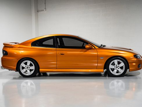 Used 2006 Pontiac GTO image 2