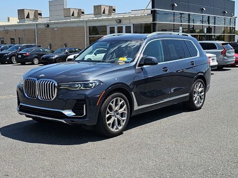 Used 2022 BMW X7 xDrive40i w/ Premium Package AWD/4WD image 16