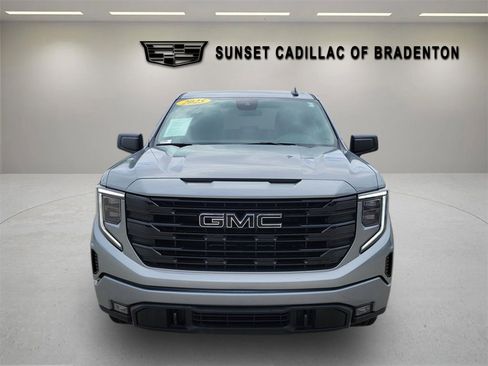 Used 2025 GMC Sierra 1500 Elevation w/ LPO, Elevation Black Package RWD image 2
