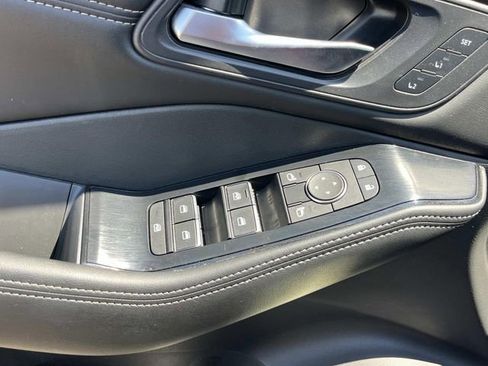 Used 2023 Nissan Rogue SL w/ SL Premium Package FWD image 29
