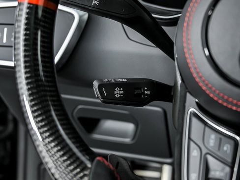 Used 2024 Audi RS 7 Performance AWD/4WD image 33