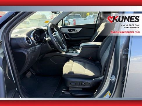 Used 2025 Chevrolet Blazer LT image 9
