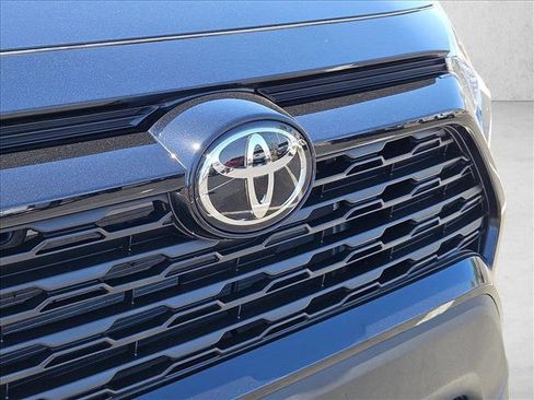 Used 2025 Toyota RAV4 LE FWD image 28