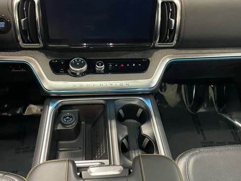 Used 2025 Ford Expedition Tremor image 15