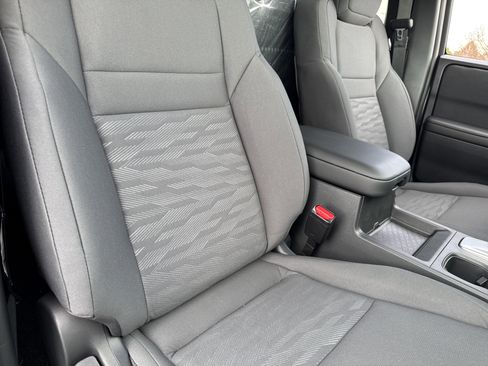 New 2026 Nissan Frontier S image 19