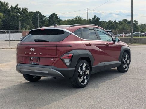 Used 2024 Hyundai Kona Limited image 3