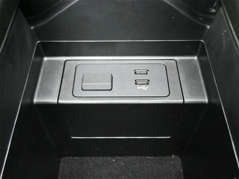 Used 2023 MAZDA CX-9 Touring image 16