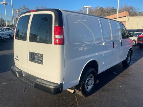 Used 2021 Chevrolet Express 2500 w/ Driver Convenience Package image 6
