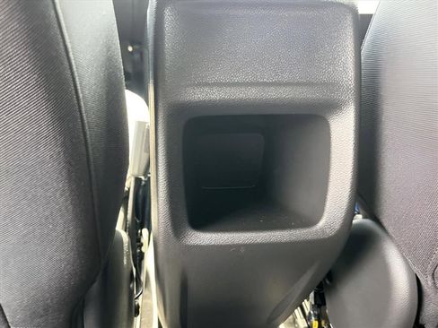 Used 2025 Chevrolet Trax RS w/ Driver Confidence Package FWD image 19