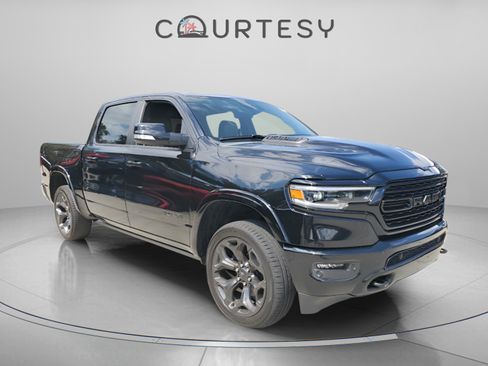 Used 2021 RAM 1500 Limited w/ Night Edition image 5