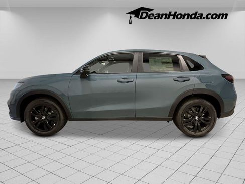 New 2027 Honda HR-V Sport image 2