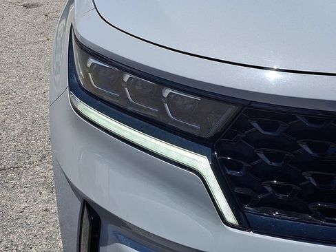 Certified 2023 Kia Sorento SX FWD image 11