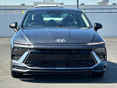 Used 2026 Hyundai Sonata Blue FWD image 10